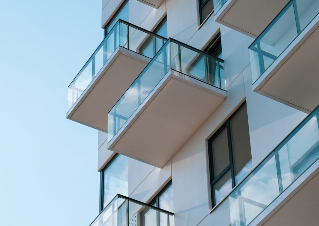 Naklejki na balkon – ciekawy pomysł na aranżację